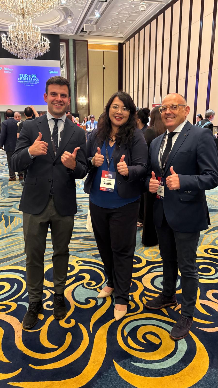 87ae9761-738f-40cd-ab75-a337611b5974